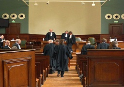 اليوم أولى جلسات محاكمة أخطر الخلايا الإرهابية بفرنسا