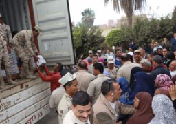 توزيع 5 ألاف كرتونة من القوات المسلحة بالمنيا