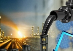 النفط يرتفع بفضل مؤشرات على تقلص تدريجي للمعروض في السوق