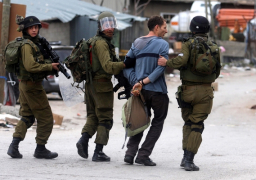 قوات الاحتلال تعتقل 8 فلسطينيين بالضفة