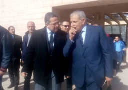محلب والعناني يتفقدان مشروع هضبة الأهرامات وموقع المتحف الكبير
