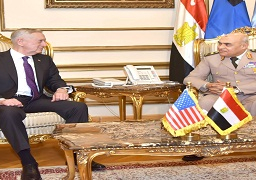 .. وزير الدفاع يجرى مباحثات عسكرية مع نظيره الأمريكي