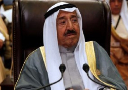 أمير الكويت يبعث برقية عزاء للسيسى ويؤكد: نقف بجانبكم ضد الإرهاب