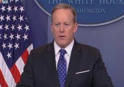 البيت الأبيض ينفي طلب إغلاق تحقيق بشأن روسيا