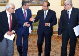 السيسى : مضاعفة المقررات التموينية وإجراءات جديدة لمصلحة الطبقة المتوسطة ومحدودى الدخل