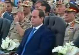 السيسي يوجه بإنشاء سيارات إسعاف ونقطة وقود كل 25 كيلو على الطرق الصحراوية
