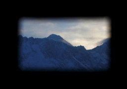 العثور على جثث أربعة متسلقين على قمة ايفرست