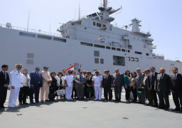 بالصور.. لجنة الأمن القومى ونواب آخرون يقومون بزيارة للقوات البحرية
