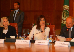 بالصور.. وزيرة الهجرة تؤكد أهمية إبراز النماذج النسائية العربية الناجحة