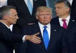 في ختام قمة مجموعة الدول السبع .. “ترامب” يحضر متأخرًا ويمتنع عن وضع سماعة الترجمة