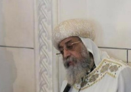 رئيس الوزراء يعزى البابا تواضروس فى ضحايا حادث أتوبيس المنيا الإرهابى