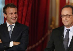 ماكرون يرافق هولاند فى احتفالات فرنسا