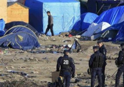 السلطات الفرنسية تتحرك لإخلاء مخيم للاجئين في باريس