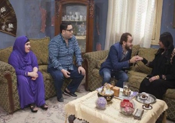 أسرة “إزي الصحة” تسابق الزمن للانتهاء من التصوير