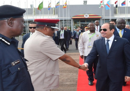بالصور.. الرئيس يعود إلى القاهرة بعد مشاركته فى قمة دول حوض النيل
