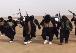 مقتل 33 عنصرا من القوات السورية في هجمات لداعش بدير الزور