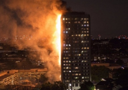 حريق هائل يلتهم برج سكنى بلندن .. وسقوط 33 قتيلاً ومصاباً