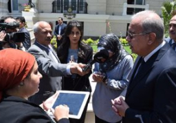 رئيس الوزراء يشهد توقيع اتفاقية تطوير 100 جرار بالسكة الحديد مع جنرال إلكتريك