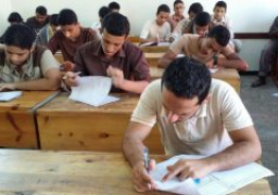 طلاب الثانوية يؤدون اليوم امتحاني الكيمياء وعلم النفس