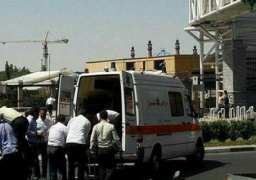 قتيلان و13 جرحياً فى تفجير انتحارى عند قبر الخمينى وهجوم على البرلمان الإيرانى