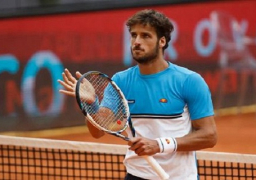 لوبيز يطيح بفافرينكا من بطولة “كوينز” للتنس