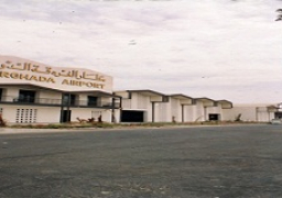 مطار الغردقة يستقبل أول رحلة قادمة من بيروت تقل 88 سائحا