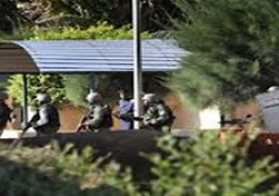مقتل 4 متطرفين عقب هجوم على منتجع بمالي