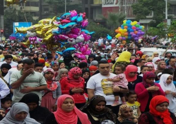 ملايين المسلمين يؤدون صلاة العيد بساحات الأوقاف وسط إجراءات أمنية وتنظيمية