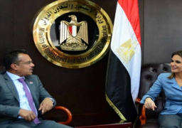 نصر تدعو سفير سنغافورة لاقامة منتدى استثماري مشترك