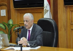 وزير التعليم يعد المعلمين بحل مشاكلهم عقب رفع ميزانية الوزارة