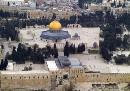 نتنياهو : إعادة فتح الأقصى ظهرا وسنضع كاميرات وبوابات إلكترونية