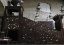 استعادة الحشوتين المسروقتين من مسجد الأشرفي