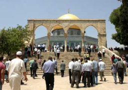 الحكومة الفلسطينية تدعو العالم بأسره لفتح المسجد الأقصى