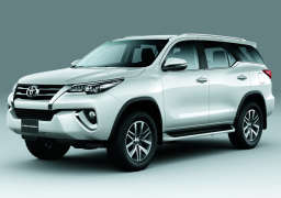 «العربية للتصنيع» تعلن إنتاج «تويوتا فورتشنر» موديل 2017