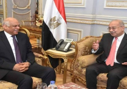 رئيس الوزراء يثمن التعاون البناء بين البرلمان والحكومة