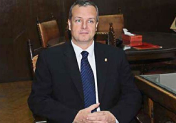 سفير المجر يؤكد دراسة شركات بلاده الاستثمار بمحور قناة السويس