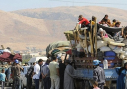 عودة مئات السوريين إلى حى الوعر بحمص .. وطلبات عودة الآلاف