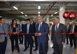 بالصور..قابيل يفتتح خط لانتاج الغسالات بالعاشر