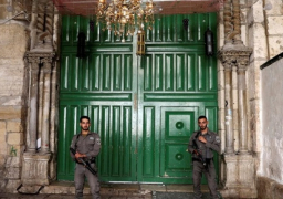 قوات الاحتلال تواصل اغلاق الاقصى حتى الأحد وتنفذ حملة مداهمات واعتقالات