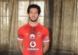 “كعب متعب” يهدى بركات هدف تقدم الأهلى على بطل الجزائر