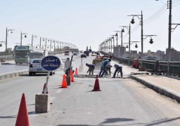 محافظ المنيا يتابع أعمال الصيانة لكوبري النيل ‫‫