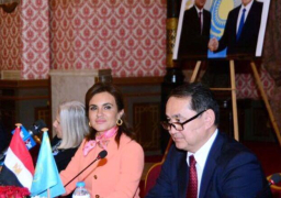 د.سحر نصر فى ندوة بمناسبة مرور 25 عاما على العلاقات بين مصر وكازاخستان