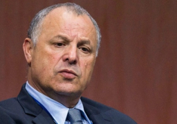 ألف دولار مكافأة من أبو ريدة لتحفيز لاعبى المنتخب قبل موقعة أوغندا