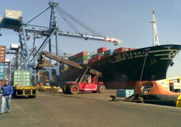 وزير النقل يبحث مع مسئولي شركة (ماك اوبتك) إنشاء ميناء نهري بميناء الأسكندرية