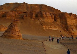 القاهرة تستضيف الملتقى الاقتصادي للسياحة البيئية في فبراير