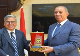 بالصور .. محافظ البحر الاحمر يبحث مع السفير الاندونيسى فرص الاستثمار بالمحافظة