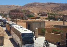 بدء مغادرة مسلحى النصرة وعائلاتهم جرود عرسال باتجاه سوريا