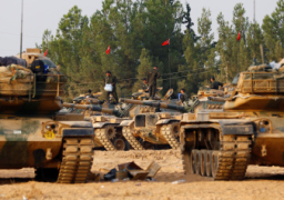 تركيا تعزز انتشارها العسكري عند الحدود مع سوريا