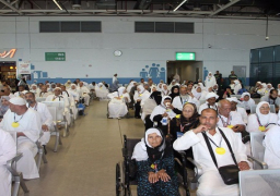 توزيع كتيب إرشادات طبية على الحجاج للتعريف بالإجراءات الوقائية