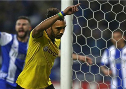 دورتموند ينفى رحيل مهاجمه أوباميانج